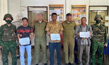 Lực lượng chức năng Việt-Lào phối hợp phá chuyên án, thu giữ 'kỷ lục' 30 tấn pháo lậu