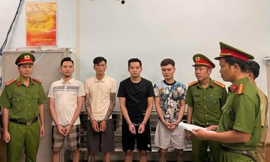 Công an TPHCM: Đồng loạt kiểm tra 8 địa điểm núp bóng doanh nghiệp 'cho thuê vàng' để cho vay lãi nặng, khởi tố 36 đối tượng