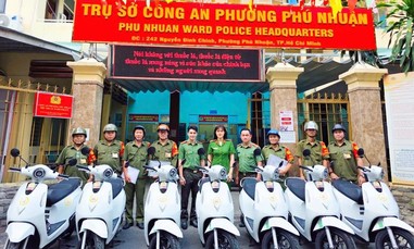 Những chú "shipper" mang quân hàm Công an