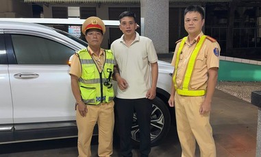 CSGT mở đường đưa bé sơ sinh ‘thập tử nhất sinh’ đến bệnh viện cấp cứu