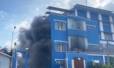 Cảnh sát PCCC TPHCM nhanh chóng khống chế đám cháy tại trạm biến áp 110 kV