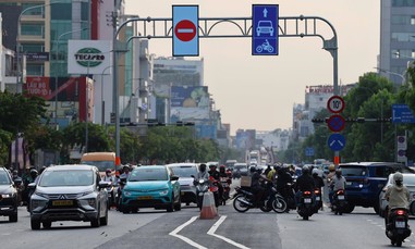 Bài 1: "Làn đảo chiều linh hoạt" hỗ trợ giải quyết tình trạng kẹt xe