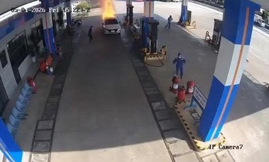 Vụ xe ôtô chở pin, ắc-quy cháy tại cây xăng khiến 2 người tử vong: Công an làm việc với tài xế và chủ xe