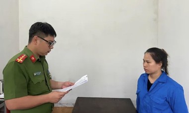 Khởi tố mẹ kế bạo hành con riêng của chồng dẫn đến tử vong tội giết người