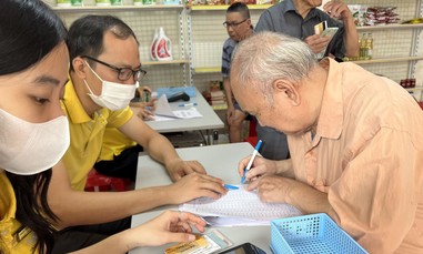 Đề xuất điều chỉnh giảm dần độ tuổi hưởng trợ cấp hưu trí xã hội xuống 70 tuổi