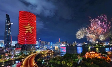 50 năm rực rỡ tên vàng