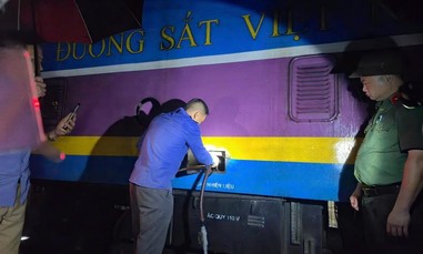 Triệt phá đường dây hút trộm hàng trăm ngàn lít dầu diezen của tàu hỏa, khởi tố 21 đối tượng