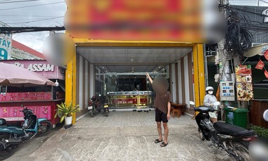 Bắt khẩn cấp nam sinh viên năm nhất cướp giật tại tiệm vàng ở Đồng Nai