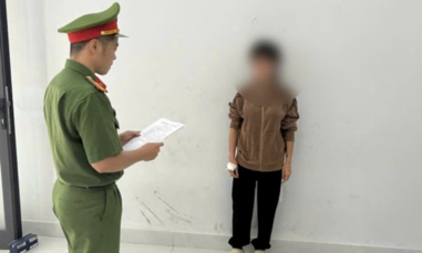 Khởi tố đối tượng đánh nhân viên y tế khi đang làm nhiệm vụ