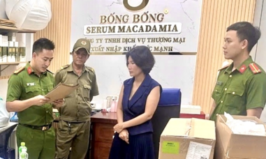 Nữ giám đốc lừa đảo 26 tỷ đồng, phẫu thuật thẩm mỹ, dùng giấy tờ giả để trốn vẫn bị bắt