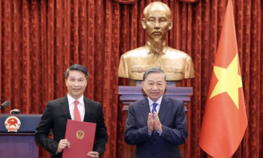 Tổng Bí thư, Chủ tịch nước Tô Lâm trao quyết định bổ nhiệm 2 Đại sứ Việt Nam tại nước ngoài