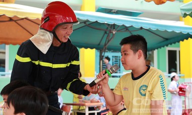Phóng sự ảnh: Khám phá lớp học trực quan về PCCC&CNCH đầu tiên tại TPHCM cho học sinh tiểu học