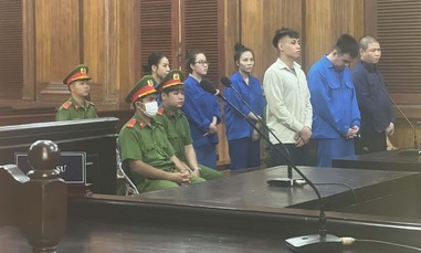 Hai bị cáo trong đường dây tuồn 36kg ma túy từ Campuchia về TPHCM lãnh án tử hình