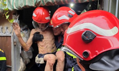 Cảnh sát PCCC-CNCH kịp thời cứu 3 người bị nạn trong sự cố sập nhà tại phường Phú Nhuận