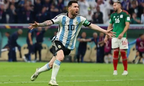 Messi ghi tuyệt phẩm và kiến tạo, Argentina hạ Mexico 2-0