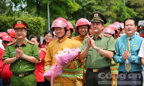TPHCM: Hơn 1.000 người tham gia diễn tập chữa cháy, cứu nạn tại Bệnh viện Nhi đồng
