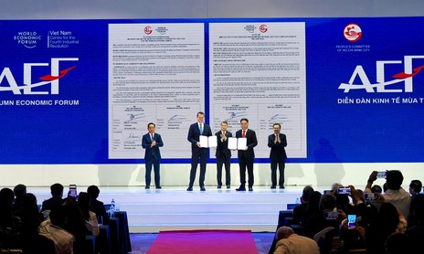 TPHCM công bố 12 dự án đầu tư trị giá hơn 13 tỷ USD, đón 10 thành viên đầu tiên của VIFC-HCMC
