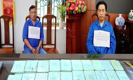 Phá chuyên án ma túy lớn, bắt 2 đối tượng, thu giữ 20 bánh heroin