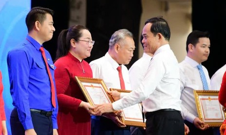 TPHCM: Không ngừng học tập, làm theo Bác, tiếp tục lan tỏa những điều tốt đẹp, văn minh, nghĩa tình