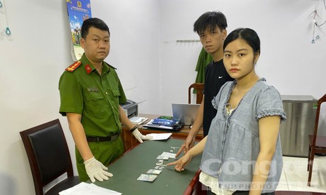 TPHCM: Từ một tài xế dương tính chất cấm... lần ra ổ nhóm mua bán ma tuý