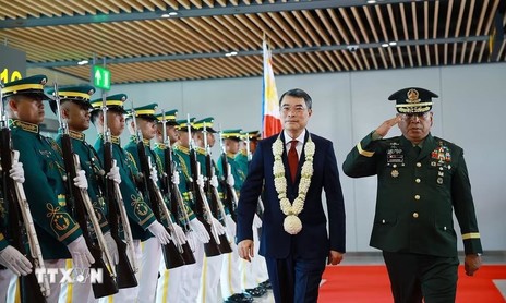 Thủ tướng Lê Minh Hưng đến Philippines, bắt đầu tham dự Hội nghị Cấp cao ASEAN lần thứ 48