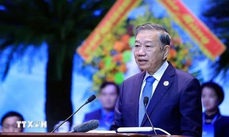 Công đoàn Việt Nam cần phải xây dựng giai cấp công nhân Việt Nam hiện đại, lớn mạnh