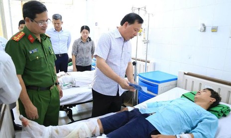 Vụ cháy xe khách khiến 7 người tử vong: Bước đầu xác định tài xế buồn ngủ, không làm chủ tay lái