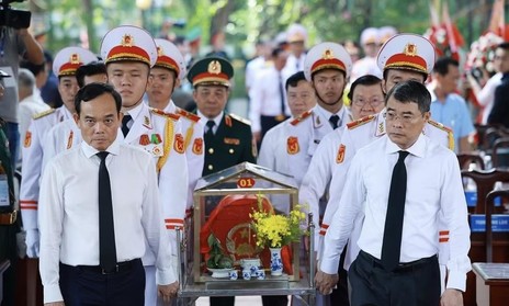 Thủ tướng dự Lễ triển khai tìm kiếm, quy tập hài cốt liệt sỹ tại Công viên Lê Thị Riêng, TPHCM