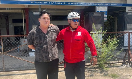 TPHCM: Truy bắt nhanh nam thanh niên dùng dao cướp tiền, vàng nữ chủ quán cà phê lúc rạng sáng