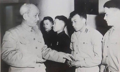 Từ lời dạy của Bác đến phong trào "Ba nhất"