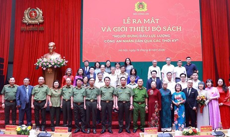 Lễ ra mắt và giới thiệu Bộ sách "Người đứng đầu lực lượng Công an nhân dân qua các thời kỳ"