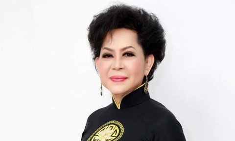 Ca sĩ Giao Linh tiết lộ suýt chết vì đột quỵ bất ngờ