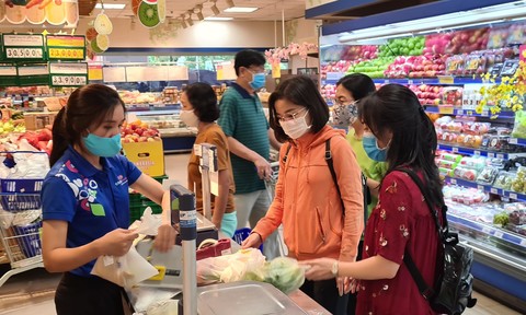 Siêu thị Co.opmart Chu Văn An hoạt động bình thường và đang khuyến mãi Tết