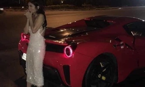 Khám Phá Bảng Giá Xe Ferrari