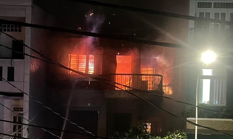 Cháy nhà lúc rạng sáng ở TPHCM, 3 người thương vong