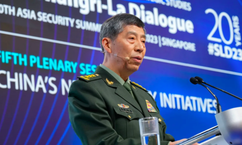 Trung Quốc và Mỹ chỉ trích nhau sau vụ tàu chiến hai nước suýt va chạm