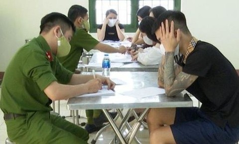 Kiên quyết xử lý nghiêm hành vi bao che, móc nối để "giải cứu người nghiện"