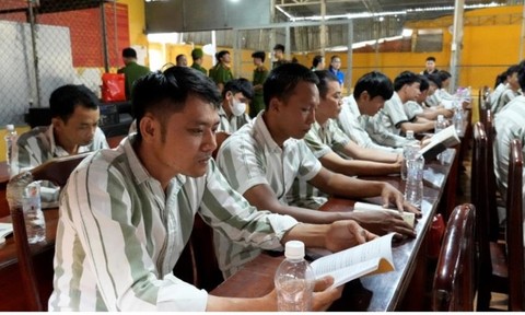 Trại tạm giam Công an tỉnh Bình Phước tổ chức Ngày hội sách cho phạm nhân