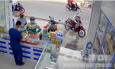 Bình Dương: Trộm xe máy táo tợn, bẻ khoá chỉ trong 2 giây