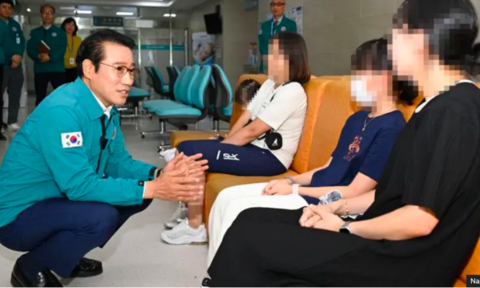 Ngộ độc kim chi ở Hàn Quốc khiến gần 1.000 người phải nhập viện