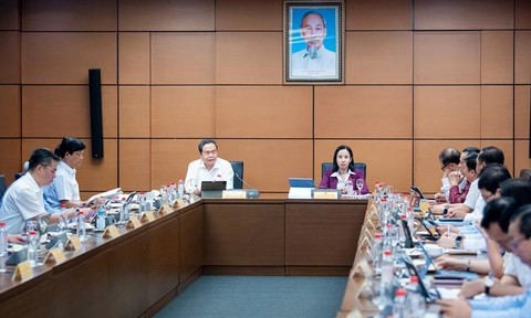 Thể chế hóa chính sách bảo vệ người dám nghĩ, dám làm, tiết kiệm thời gian, chi phí xã hội