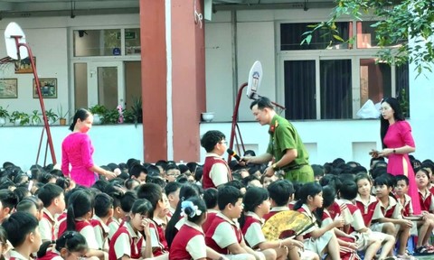 Công an phường Bình Dương: Tuyên truyền phòng, chống ma túy, thuốc lá điện tử và bạo lực học đường
