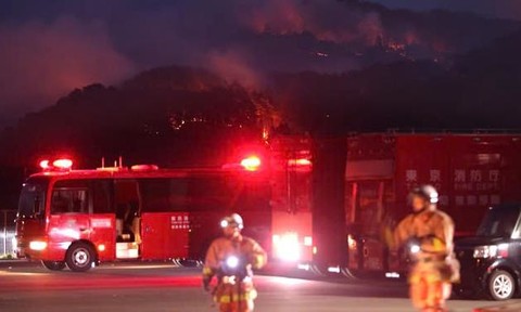 Nhật Bản: Động đất và cháy rừng diễn biến đáng lo ngại