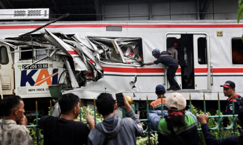 Hàng chục người thương vong trong vụ tai nạn tàu hỏa thảm khốc ở Indonesia