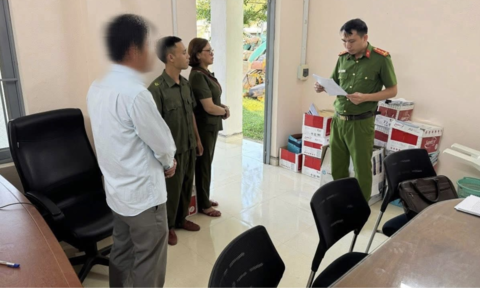 Khởi tố 2 bị can mua bán trái phép hóa đơn, gây thiệt hại ngân sách hơn 160 triệu đồng