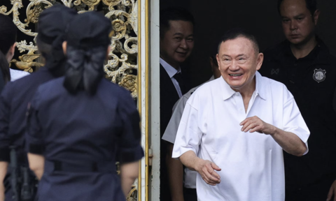 Cựu Thủ tướng Thái Lan Thaksin Shinawatra được trả tự do