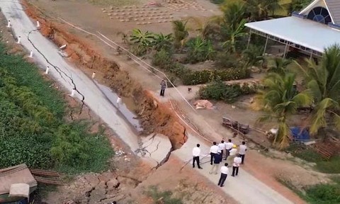 Đê bao sông Lò Gạch chưa nghiệm thu đã sạt lở