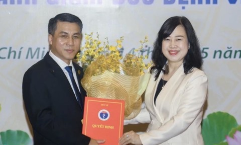 Trao quyết định bổ nhiệm Bác sĩ CKII Phạm Thanh Việt giữ chức Giám đốc Bệnh viện Chợ Rẫy