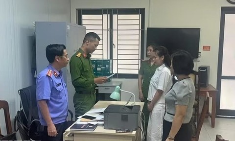 Thanh Hóa: Bắt giám đốc và kế toán Công ty TNHH Du lịch và vận tải Vân Anh để điều tra về tội trốn thuế