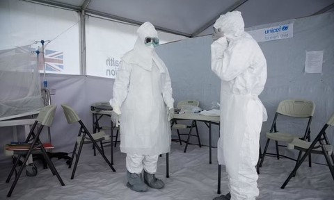 Bộ Y tế: Người về từ khu vực có dịch Ebola cần tự theo dõi sức khỏe trong 21 ngày